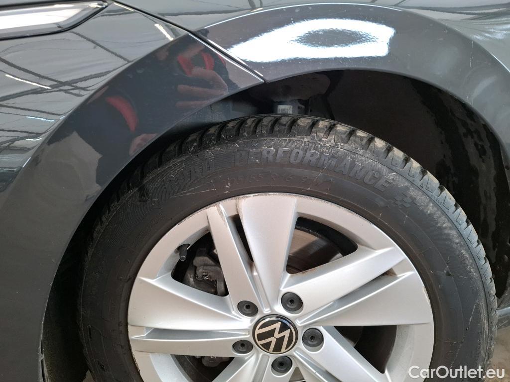  Volkswagen  Golf  / 2020 / 5P / Berline 2.0 TDI SCR 150 DSG7 Life Busi 1st / TRANSFO VP/VF #31