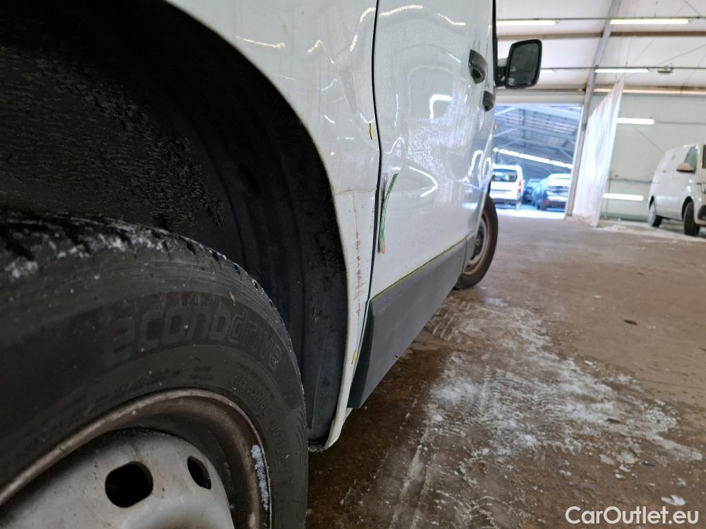  Renault  Trafic RENAULT  VU 4p Fourgon FG CF L1H1 1000 dCi 95 E6 #3