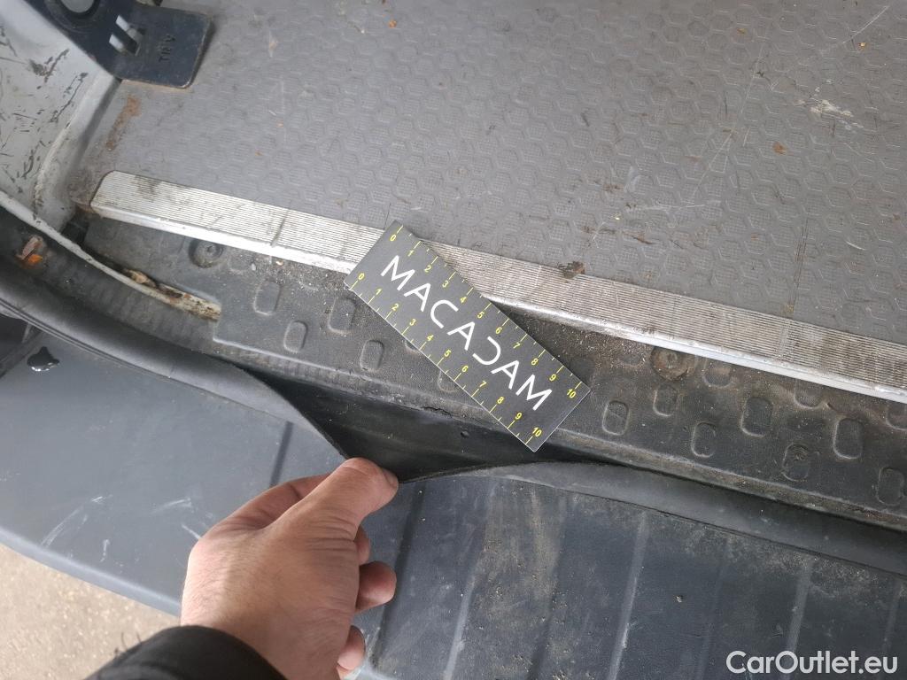  Renault  Trafic  Fourgon L1H1 1000 Confort 1.6 dCi 95CV BVM6 E6dT #103