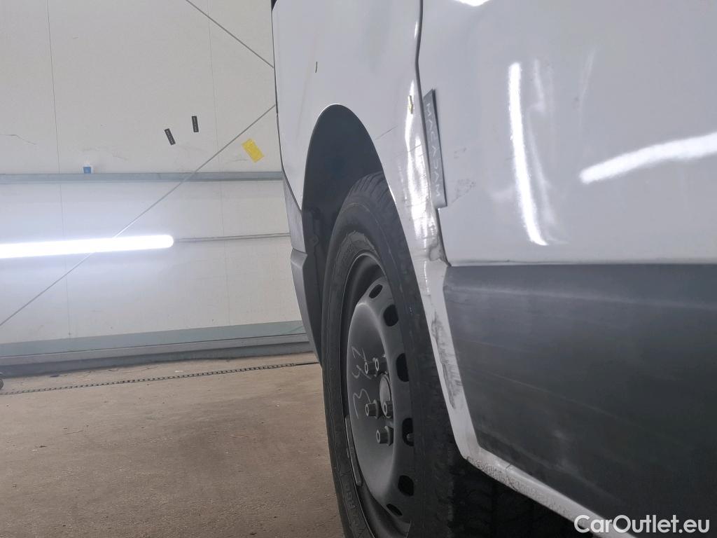  Renault  Trafic  Fourgon L1H1 1000 Confort 1.6 dCi 95CV BVM6 E6dT #24