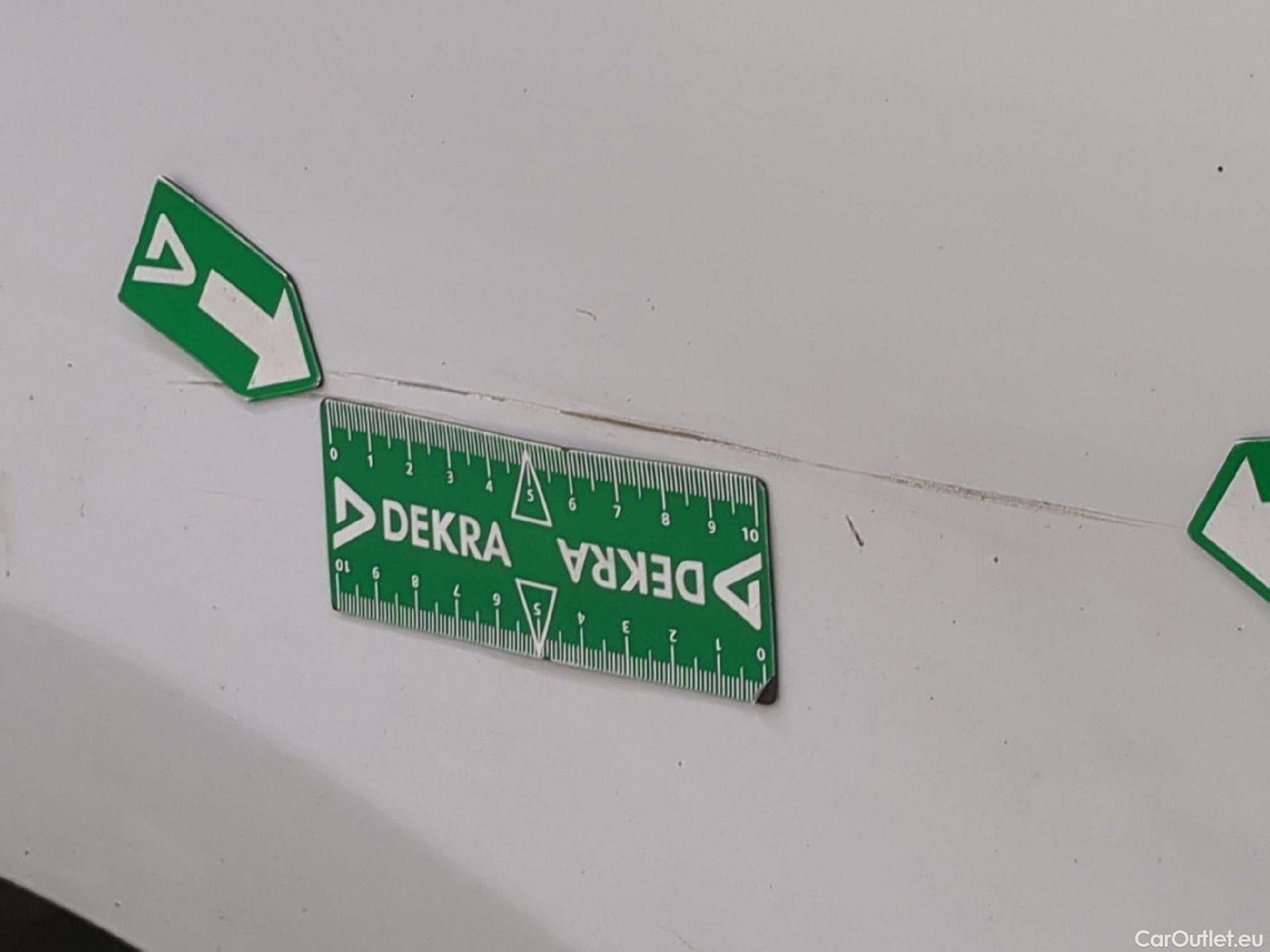  Renault  Trafic RENAULT  VU 4p Fourgon FG GCFL1H1 1000 dCi95 Stop&Start E6 #77