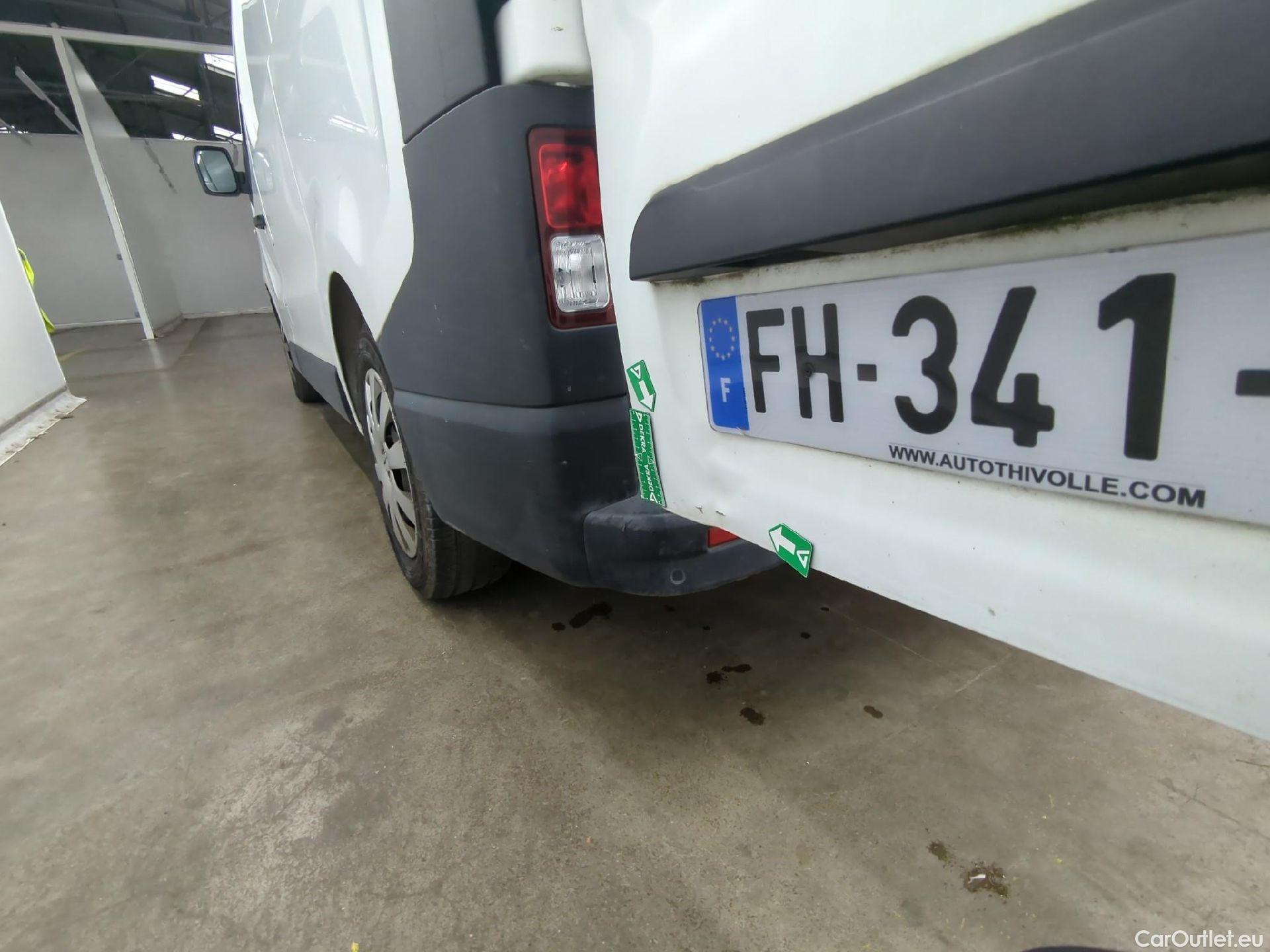  Renault  Trafic RENAULT  VU 4p Fourgon FG GCFL1H1 1000 dCi95 Stop&Start E6 #40