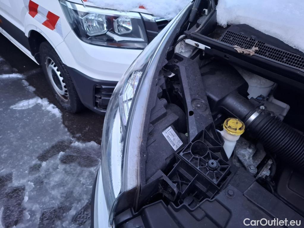  Renault  Trafic RENAULT  VU 4p Fourgon FG CF L1H1 1000 dCi 95 E6 #48