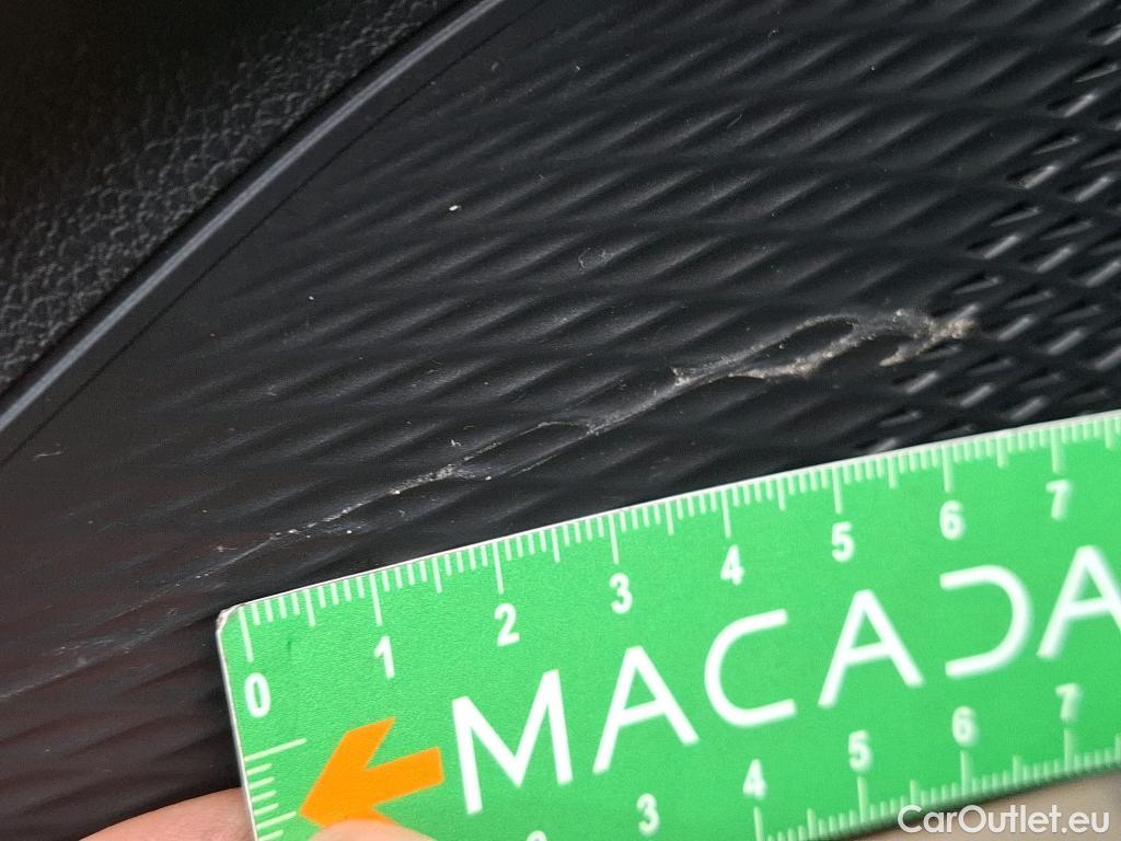  Volkswagen  Golf  / 2020 / 5P / Berline 2.0 TDI SCR 150 DSG7 Life Busi 1st / TRANSFO VP/VF #24