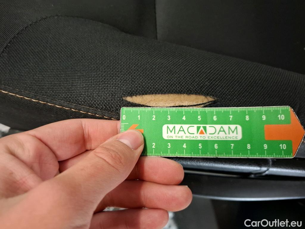  Renault  Trafic RENAULT  VU 4p Fourgon FG CF L1H1 1000 dCi 95 E6 #28