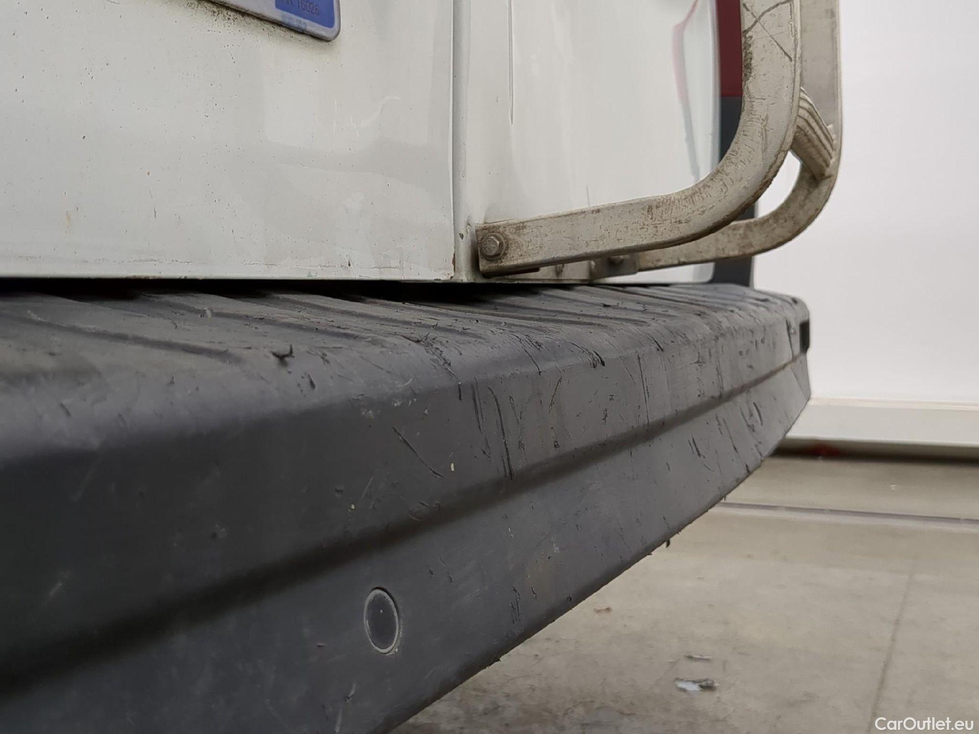  Renault  Trafic RENAULT  VU 4p Fourgon FG GCFL1H1 1000 dCi95 Stop&Start E6 #82