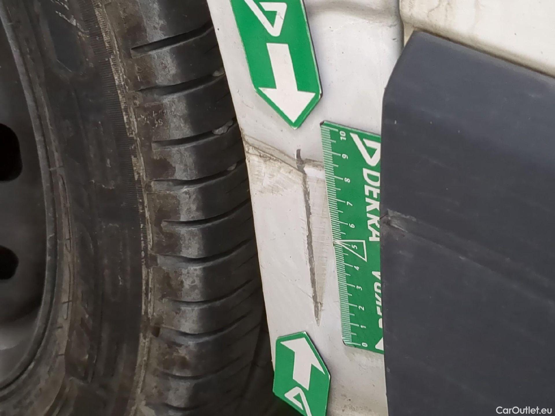  Renault  Trafic RENAULT  VU 4p Fourgon FG GCFL1H1 1000 dCi95 Stop&Start E6 #21