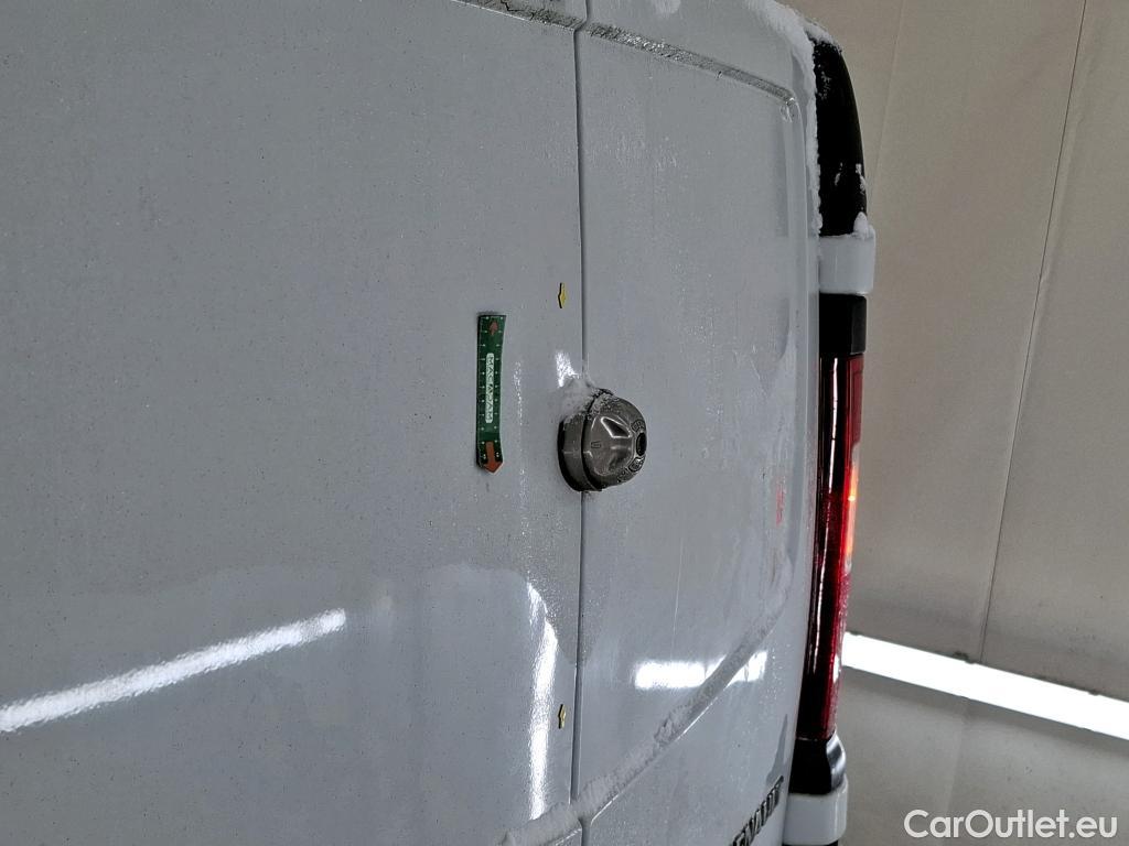  Renault  Trafic RENAULT  VU 4p Fourgon FG CF L1H1 1000 dCi 95 E6 #26