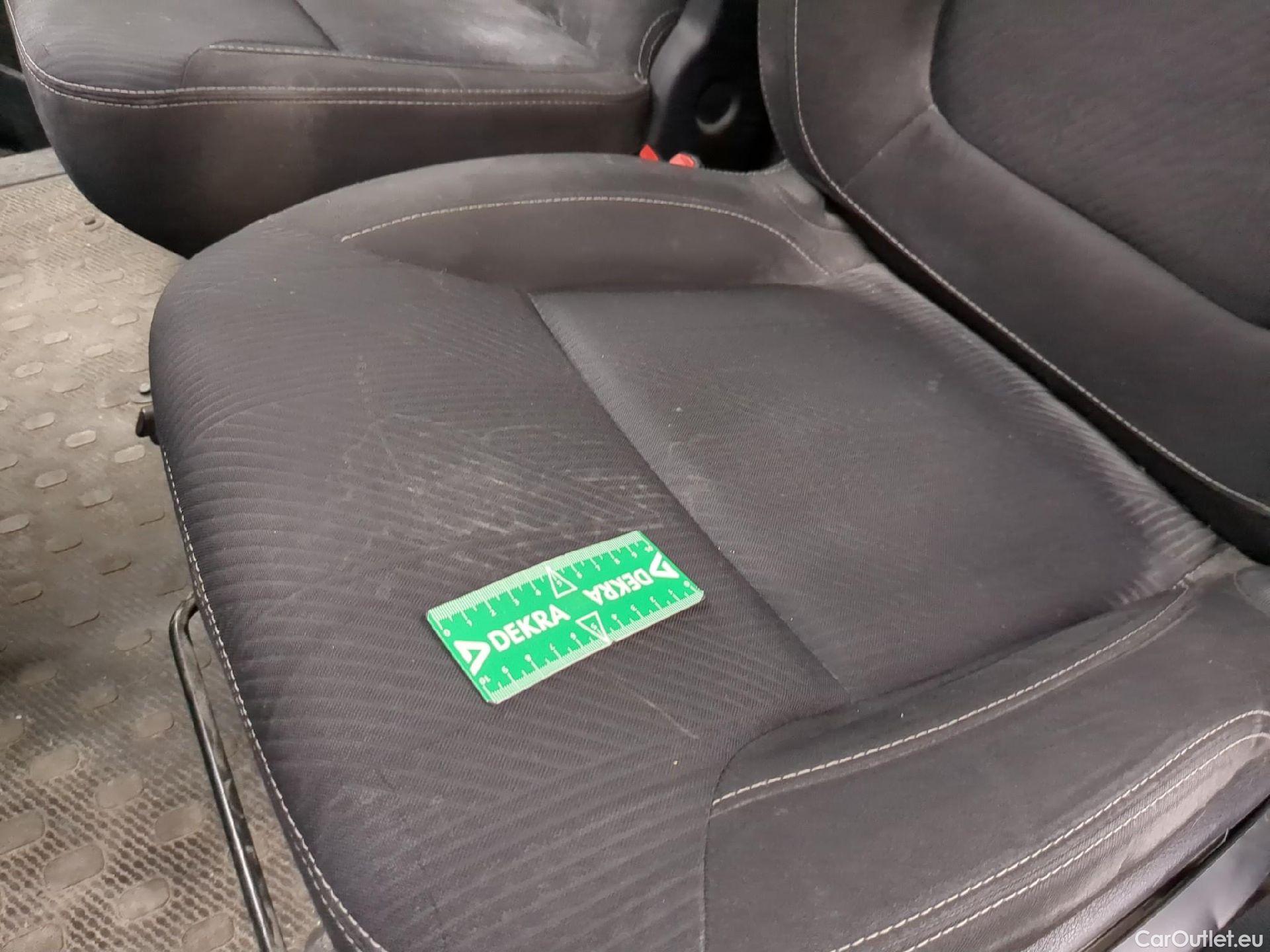  Renault  Trafic RENAULT  VU 4p Fourgon FG GCFL1H1 1000 dCi95 Stop&Start E6 #7