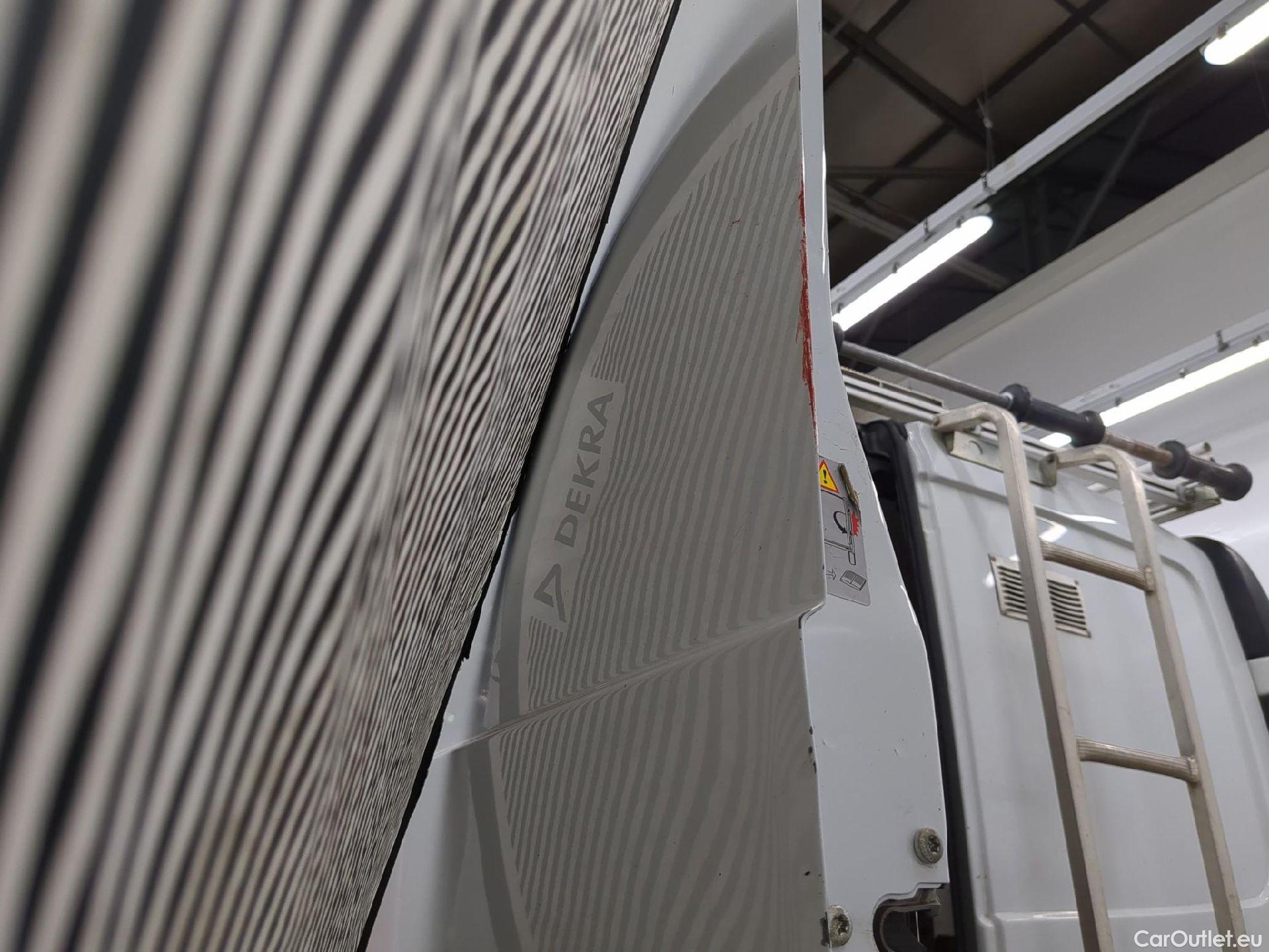  Renault  Trafic RENAULT  VU 4p Fourgon FG GCFL1H1 1000 dCi95 Stop&Start E6 #42