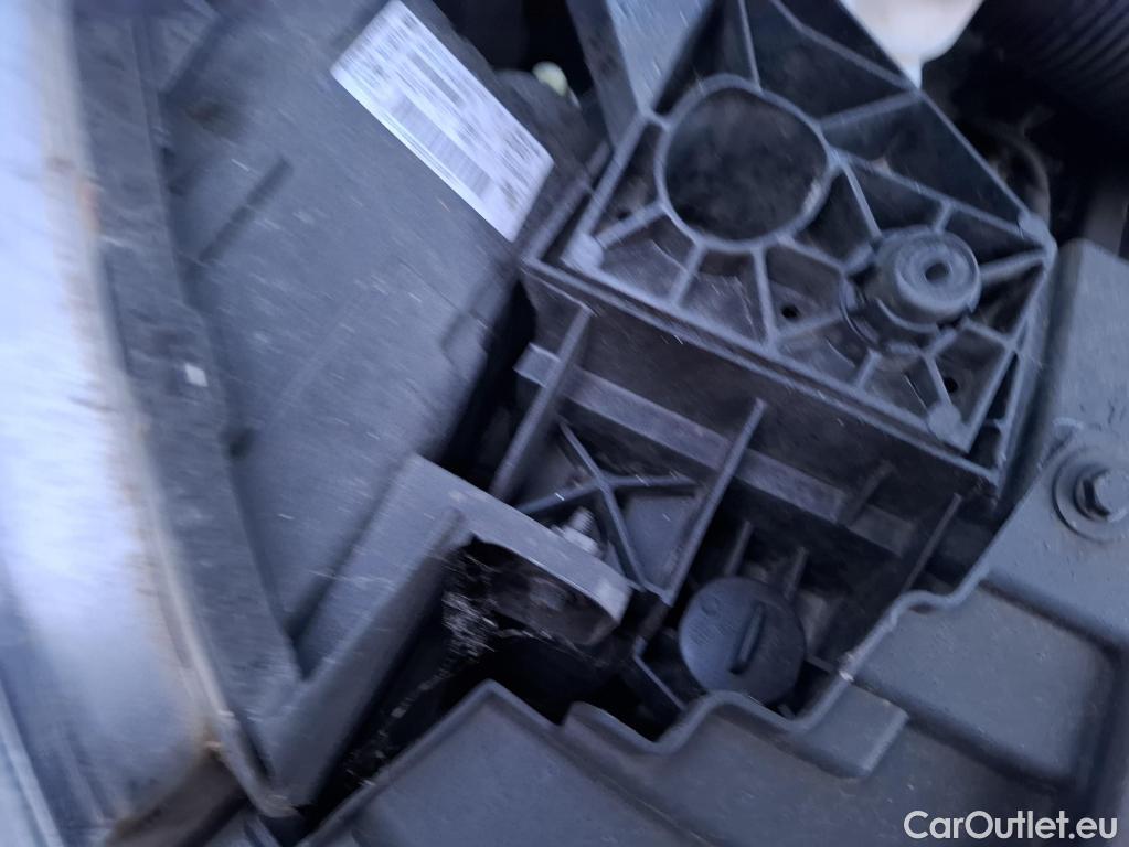  Renault  Trafic RENAULT  VU 4p Fourgon FG CF L1H1 1000 dCi 95 E6 #54