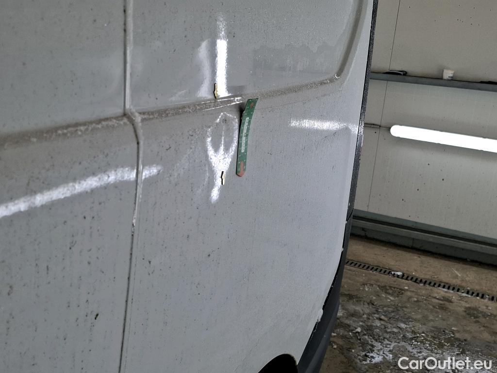  Renault  Trafic RENAULT  VU 4p Fourgon FG CF L1H1 1000 dCi 95 E6 #23