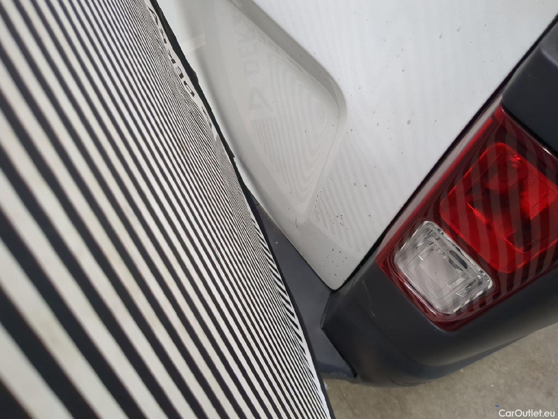  Renault  Trafic RENAULT  VU 4p Fourgon FG GCFL1H1 1000 dCi95 Stop&Start E6 #43