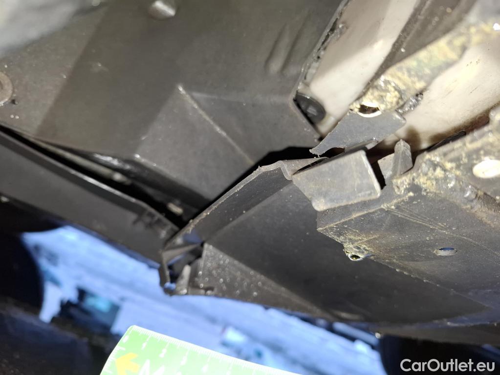  Renault  Trafic RENAULT  VU 4p Fourgon FG CF L1H1 1000 dCi 95 E6 #42