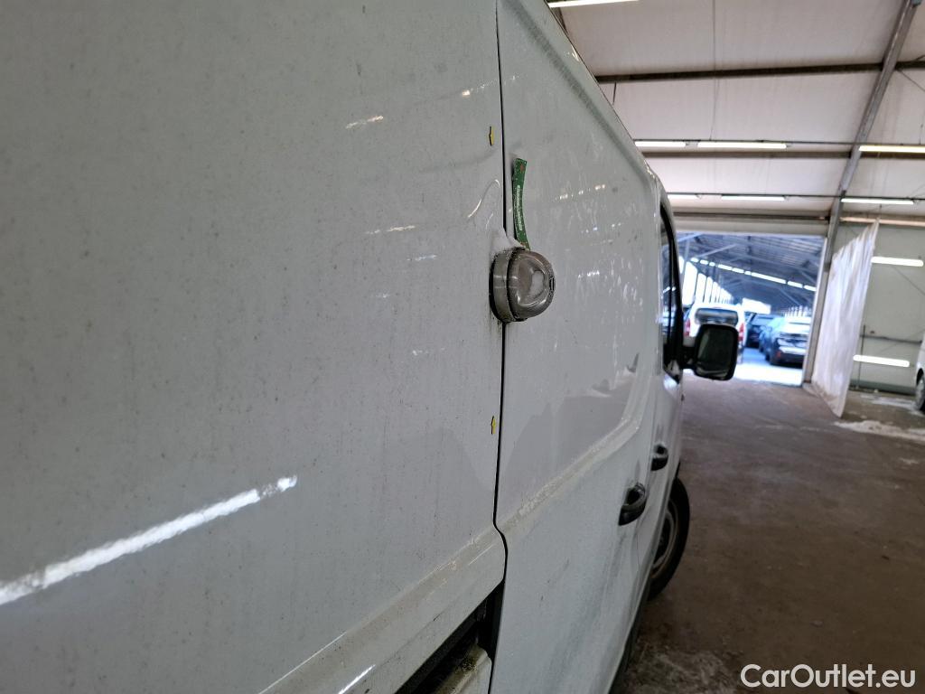  Renault  Trafic RENAULT  VU 4p Fourgon FG CF L1H1 1000 dCi 95 E6 #4