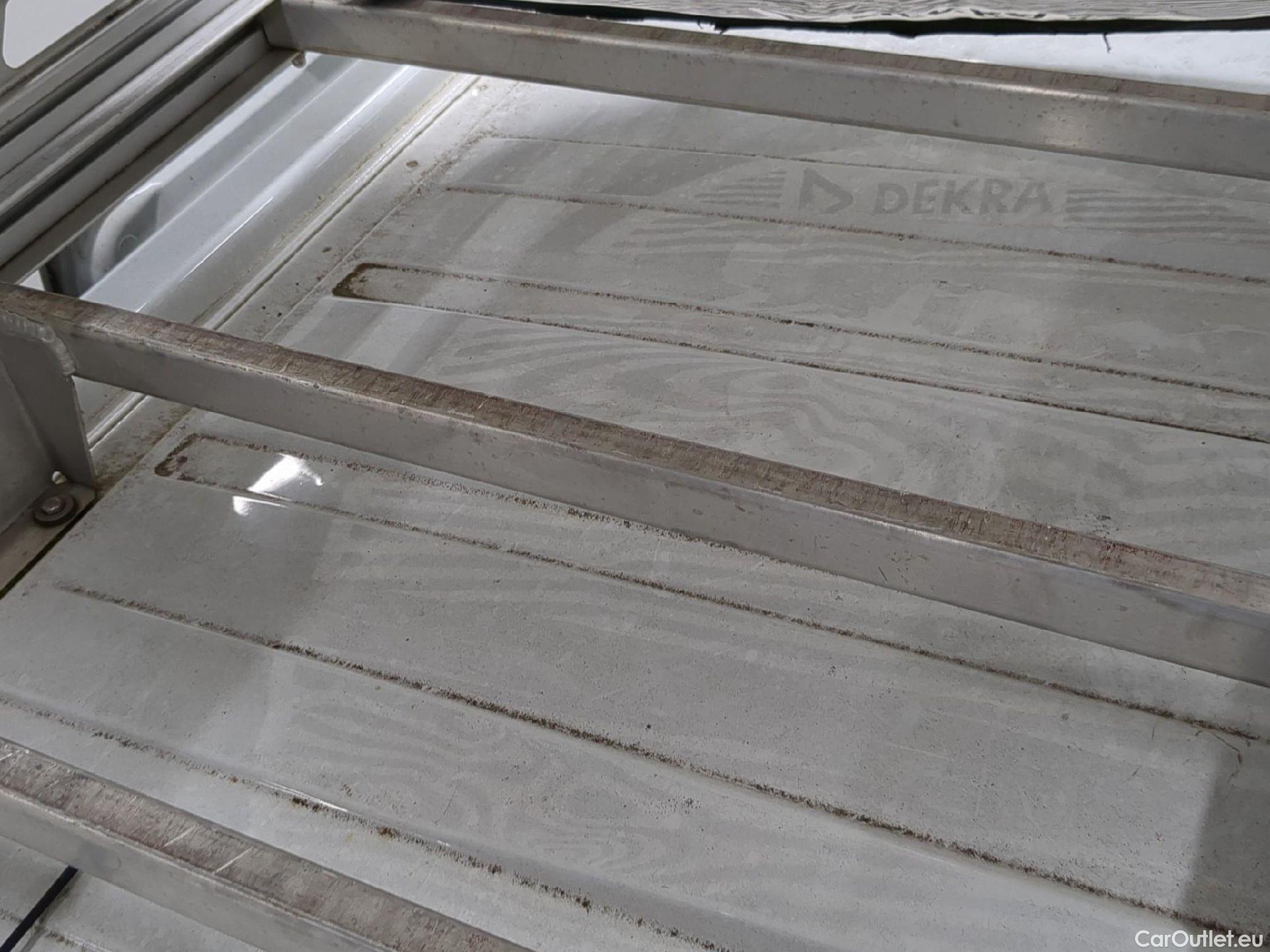  Renault  Trafic RENAULT  VU 4p Fourgon FG GCFL1H1 1000 dCi95 Stop&Start E6 #32