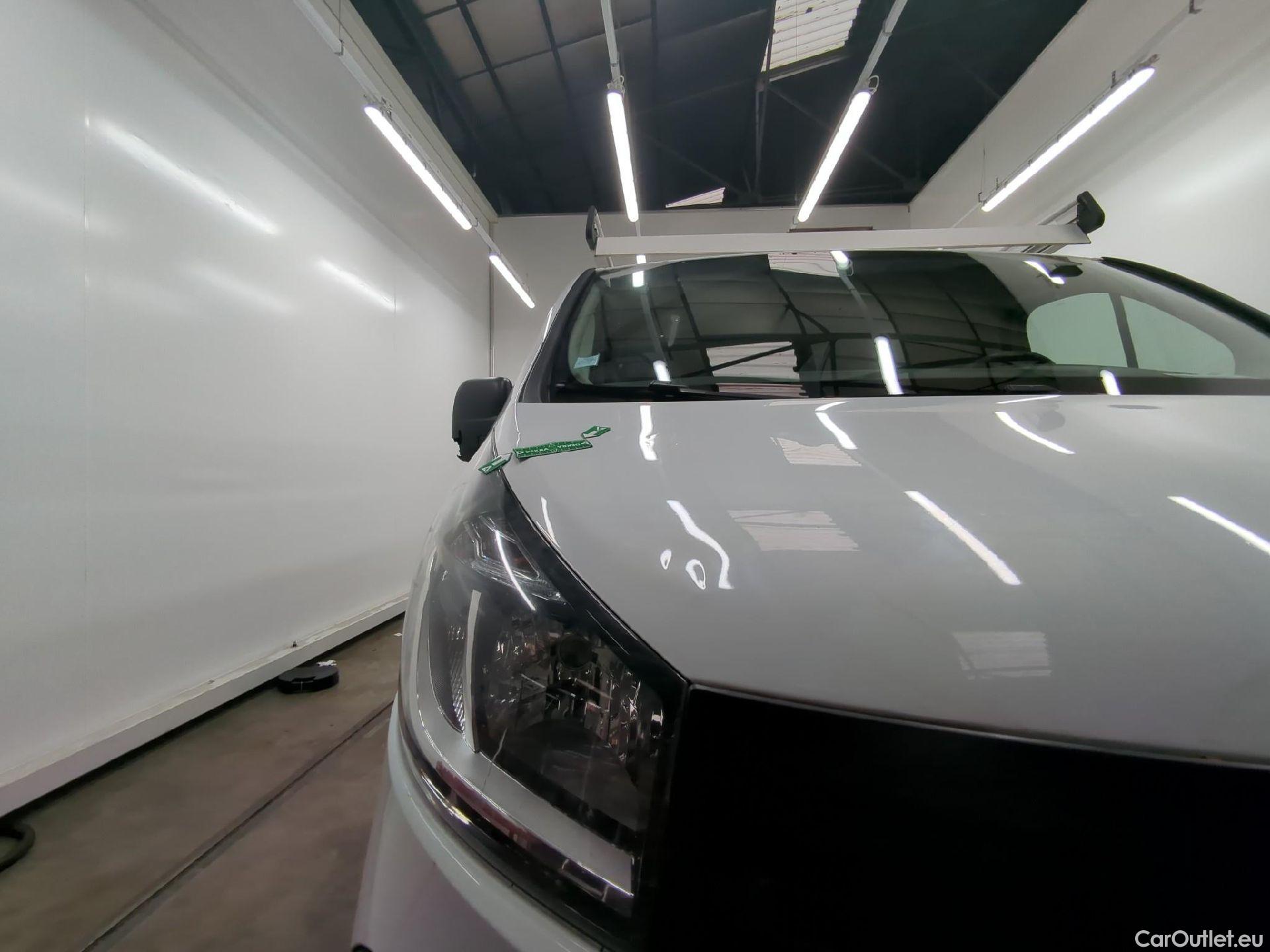  Renault  Trafic RENAULT  VU 4p Fourgon FG GCFL1H1 1000 dCi95 Stop&Start E6 #67