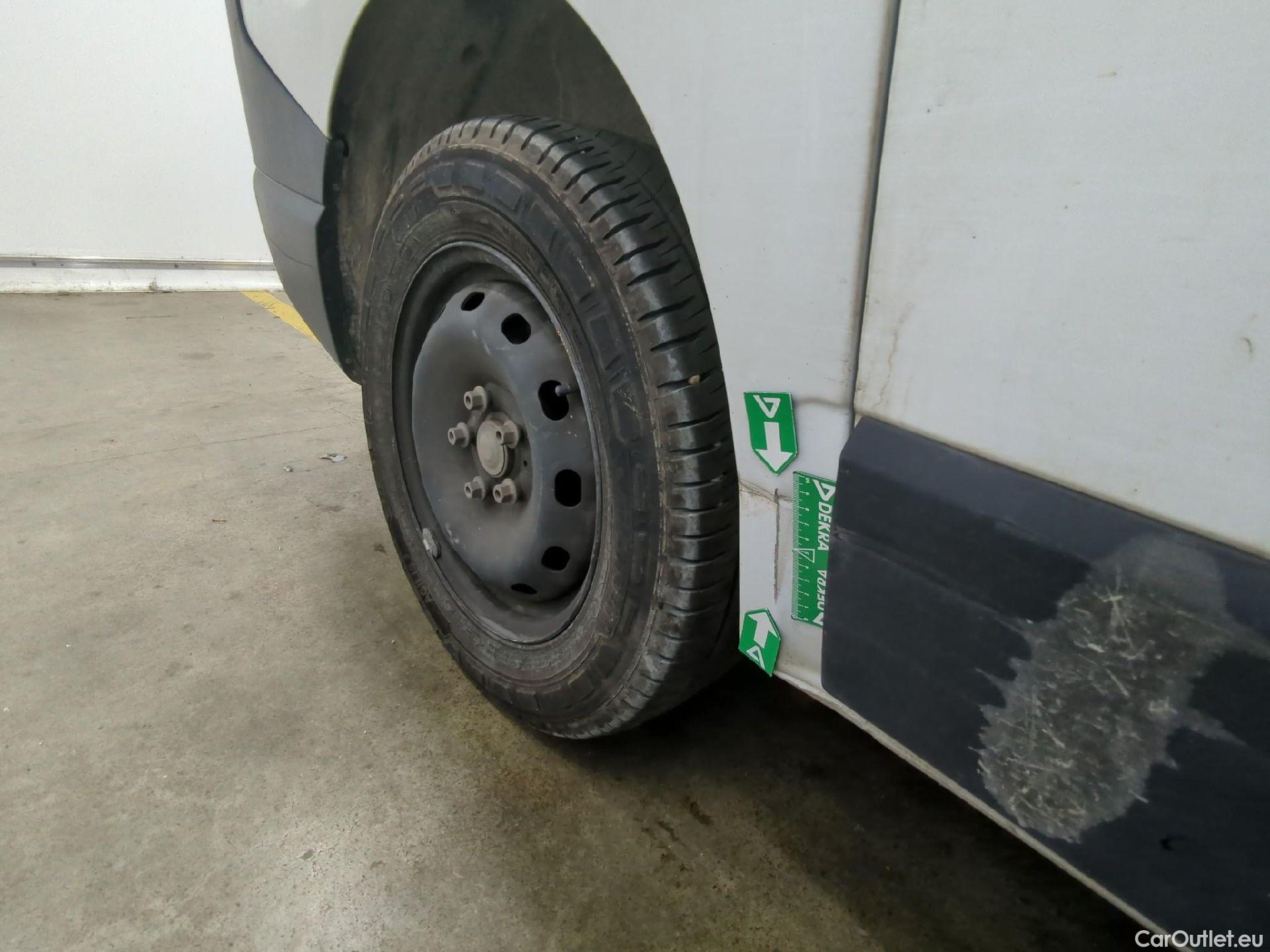  Renault  Trafic RENAULT  VU 4p Fourgon FG GCFL1H1 1000 dCi95 Stop&Start E6 #22