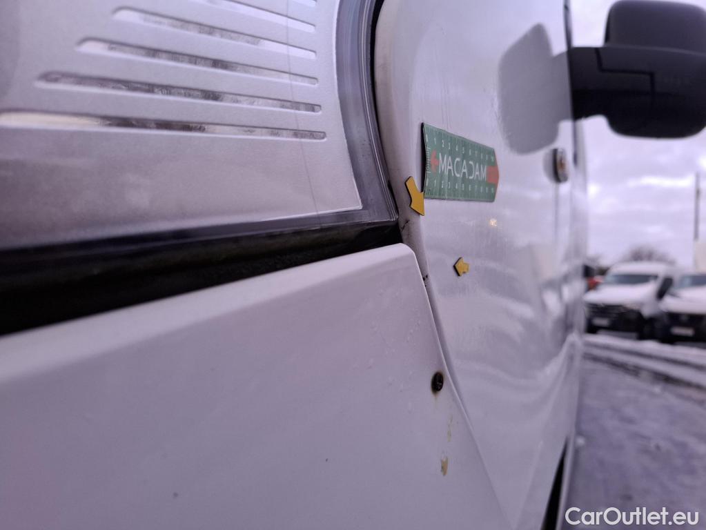  Renault  Trafic RENAULT  VU 4p Fourgon FG CF L1H1 1000 dCi 95 E6 #52