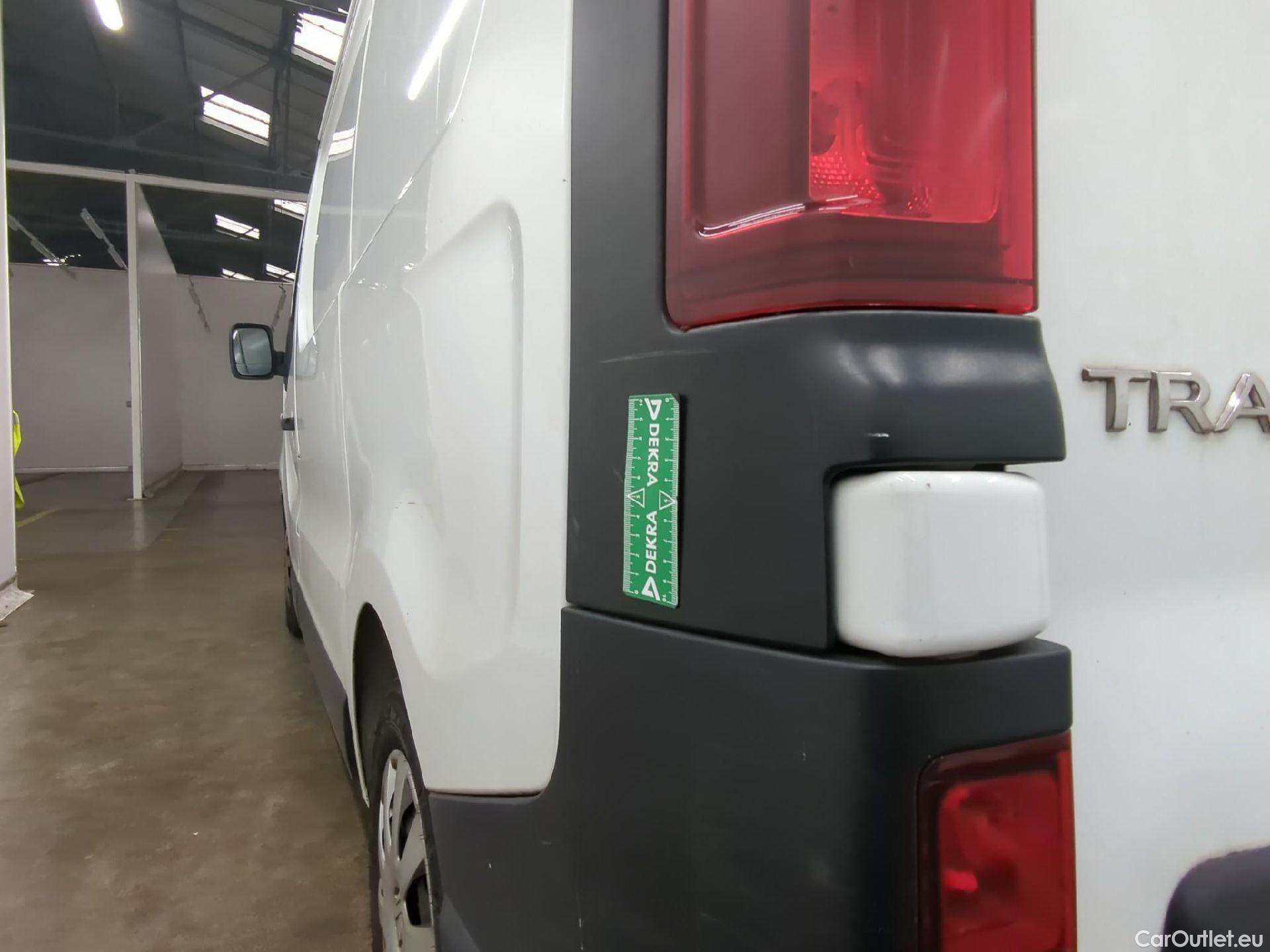  Renault  Trafic RENAULT  VU 4p Fourgon FG GCFL1H1 1000 dCi95 Stop&Start E6 #84