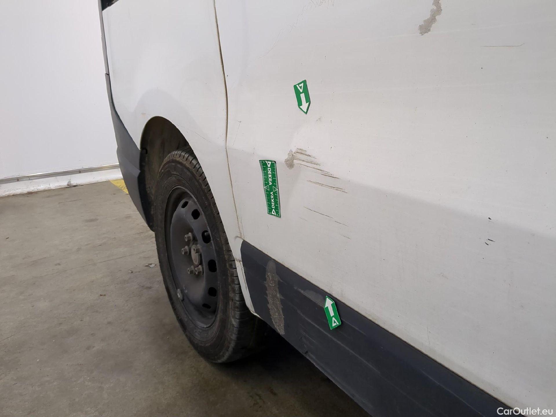  Renault  Trafic RENAULT  VU 4p Fourgon FG GCFL1H1 1000 dCi95 Stop&Start E6 #18