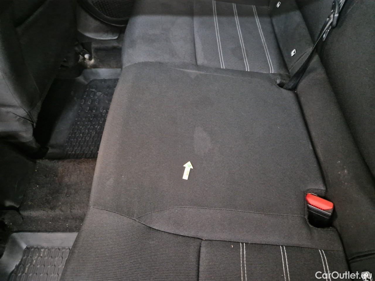  Dacia  Logan 1.0 TCe 90CP Comfort MT6 #38