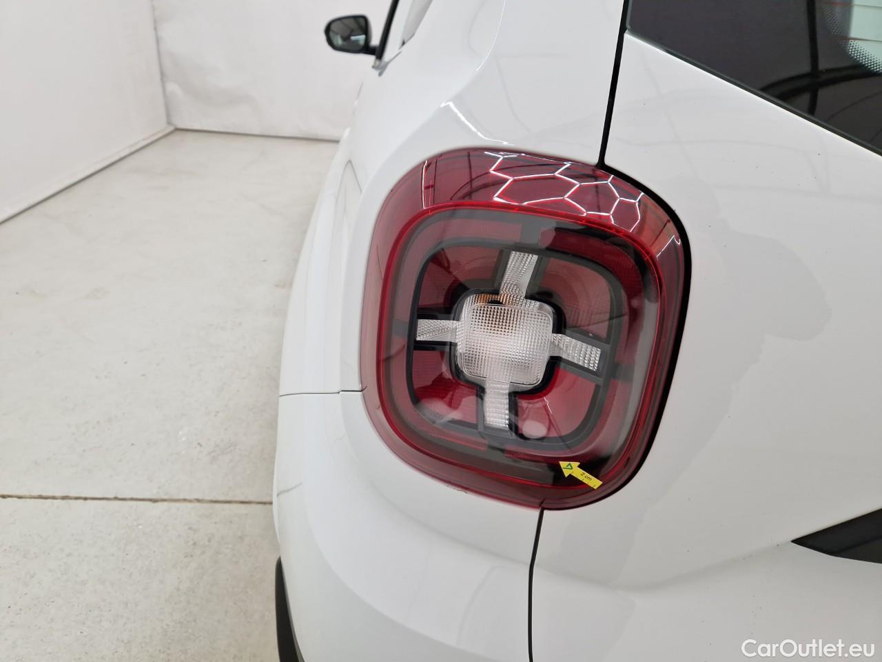  Dacia  Duster 1.5 Blue dCi 115CP Comfort 4WD #18