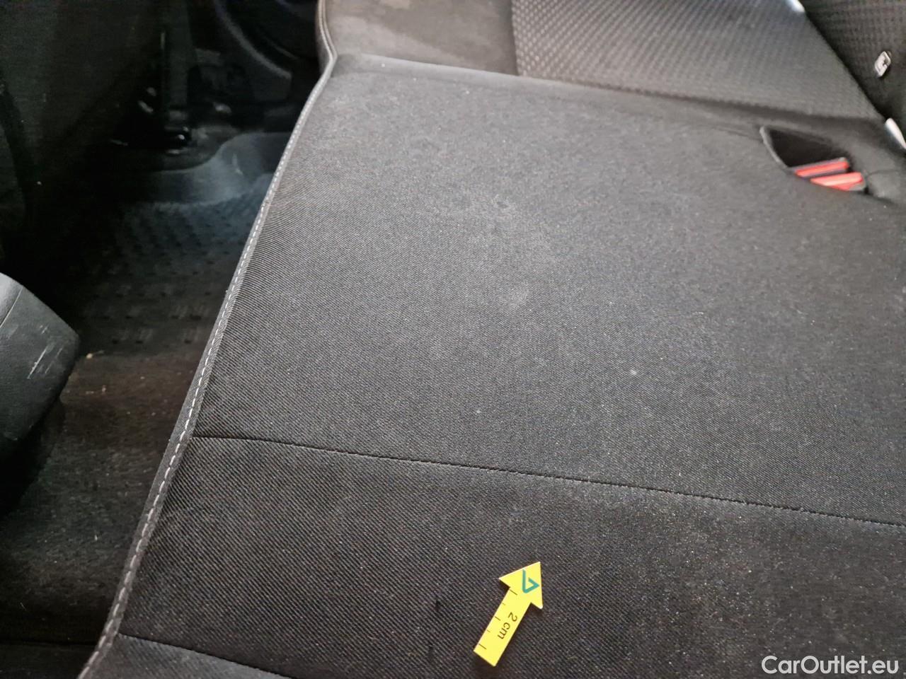  Dacia  Duster 1.5 Blue dCi 115CP Comfort 4WD #32