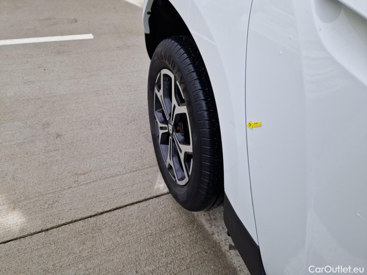  Dacia  Duster 1.5 Blue dCi 115 Prestige 4WD #9