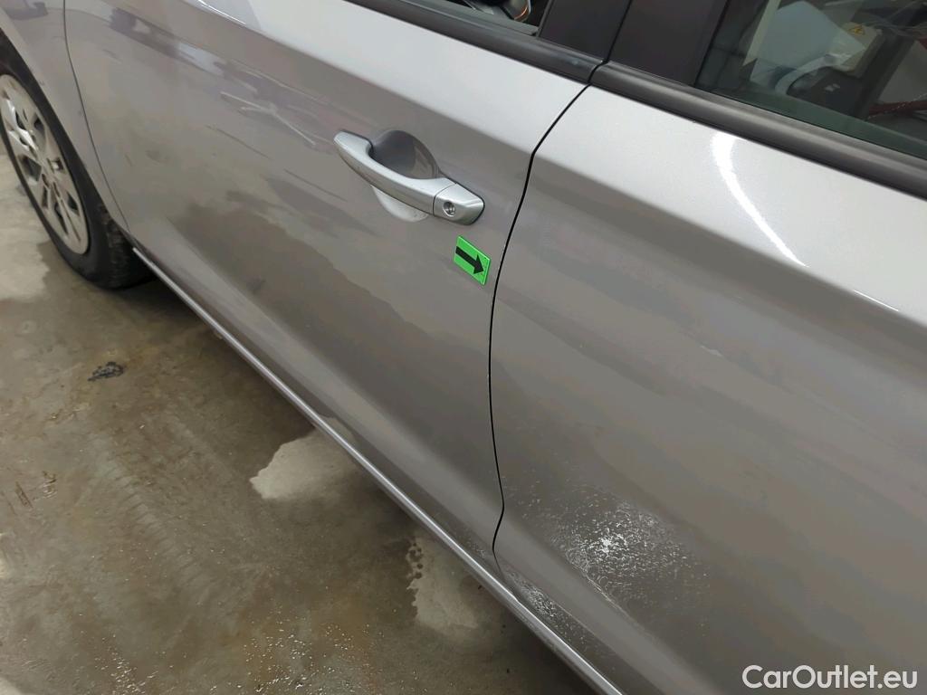  Hyundai  i30 1.5 110CP Comfort #9