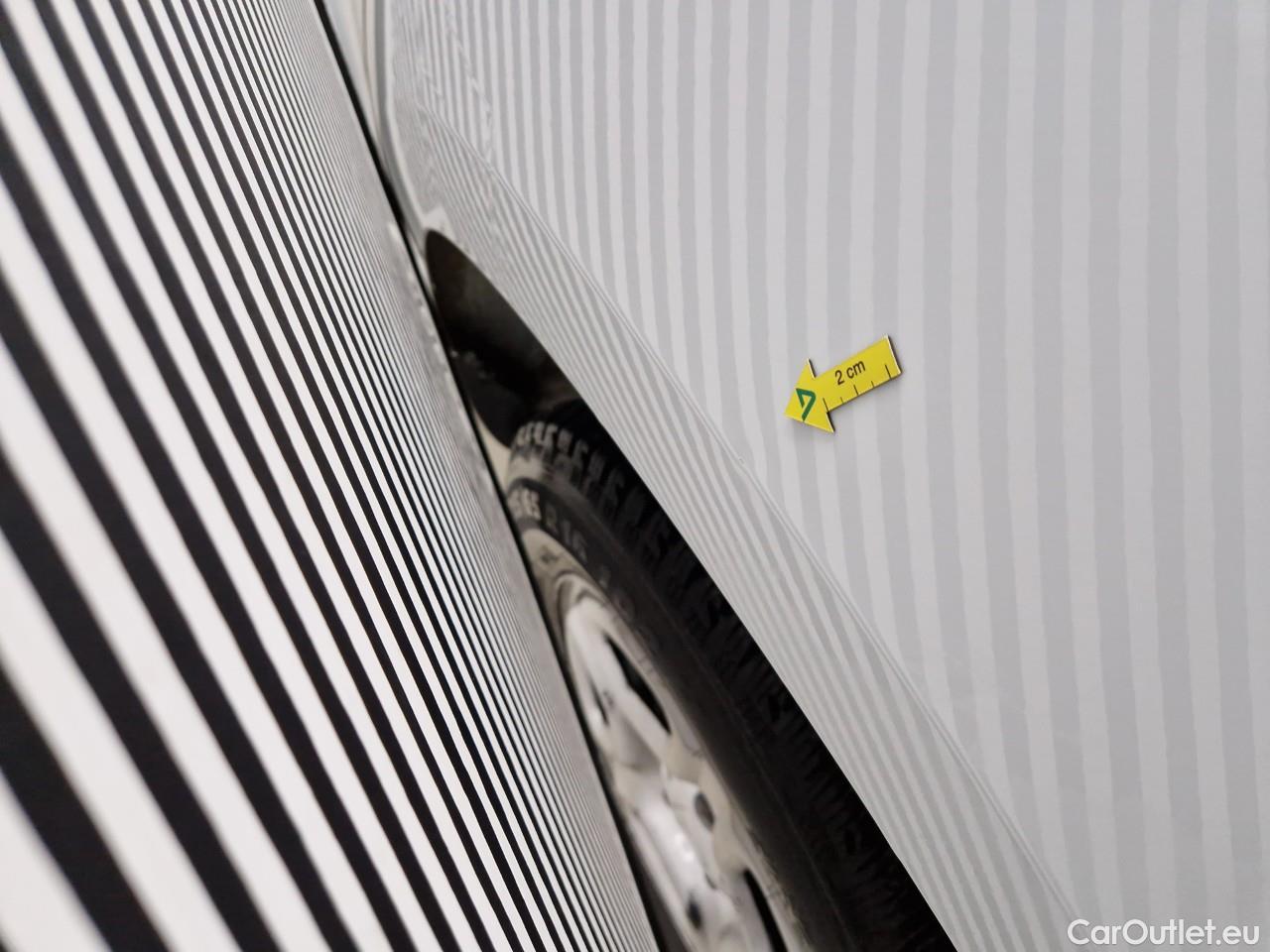  Dacia  Duster 1.5 Blue dCi 115CP Comfort 4WD #4