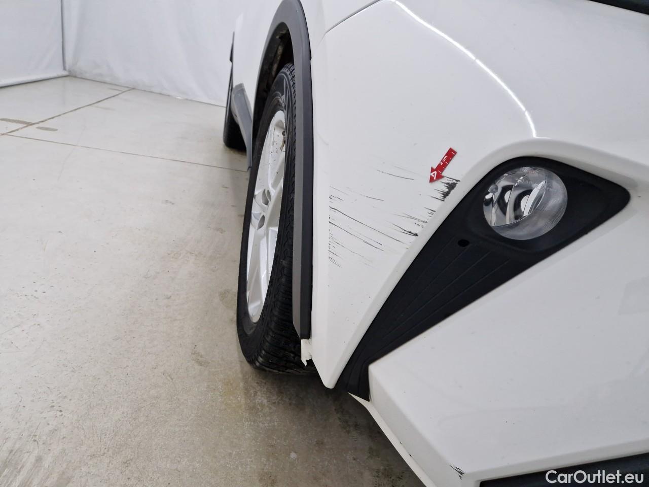  Toyota  C-HR 1.8 HSD C-enter #15