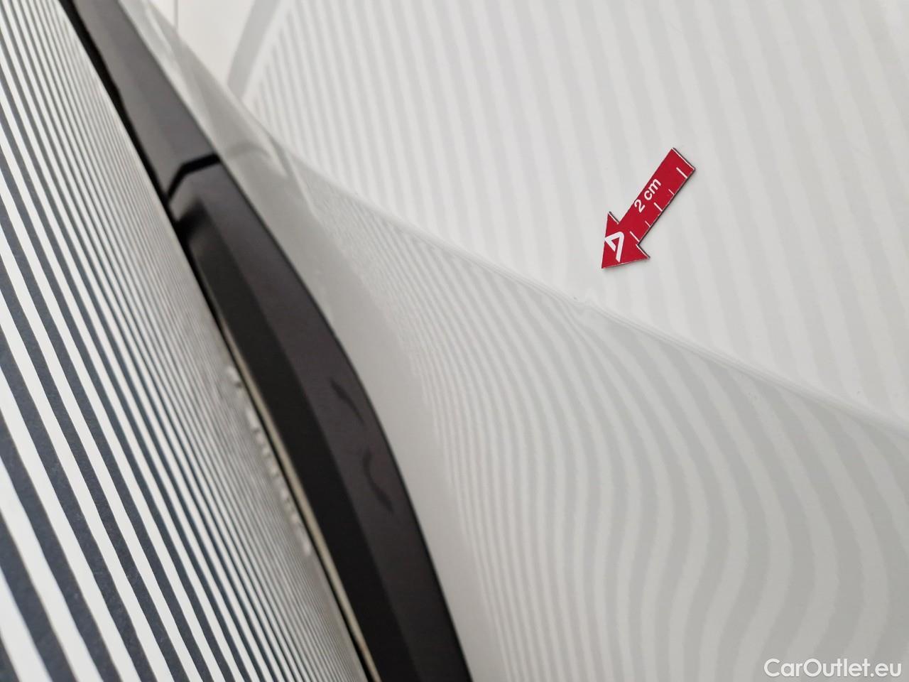  Toyota  C-HR 1.8 HSD C-enter #24