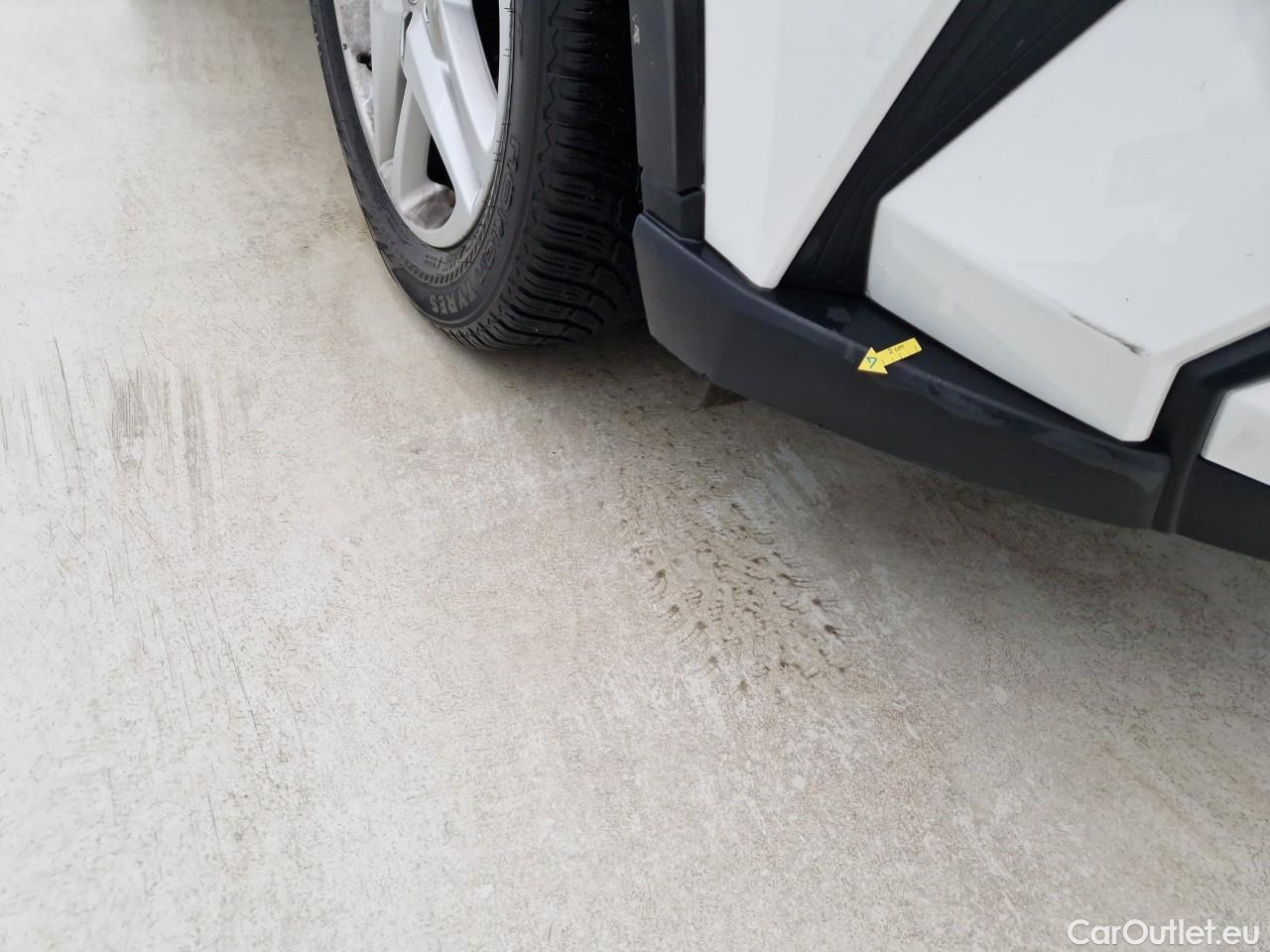  Toyota  C-HR 1.8 HSD C-enter #8