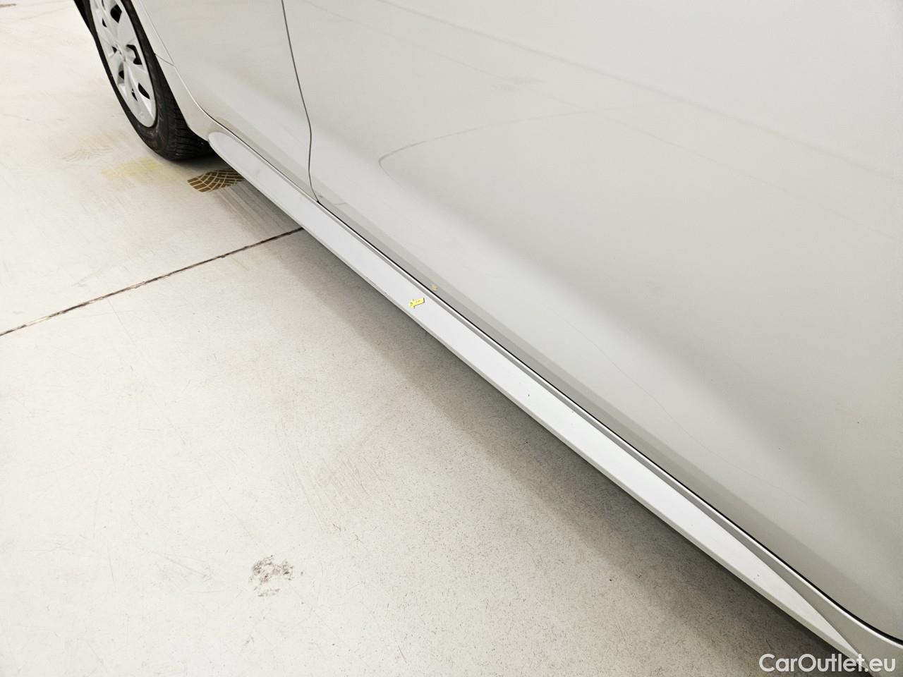  Toyota  Corolla 1.8 Hybrid Eco HSD E-CVT #26