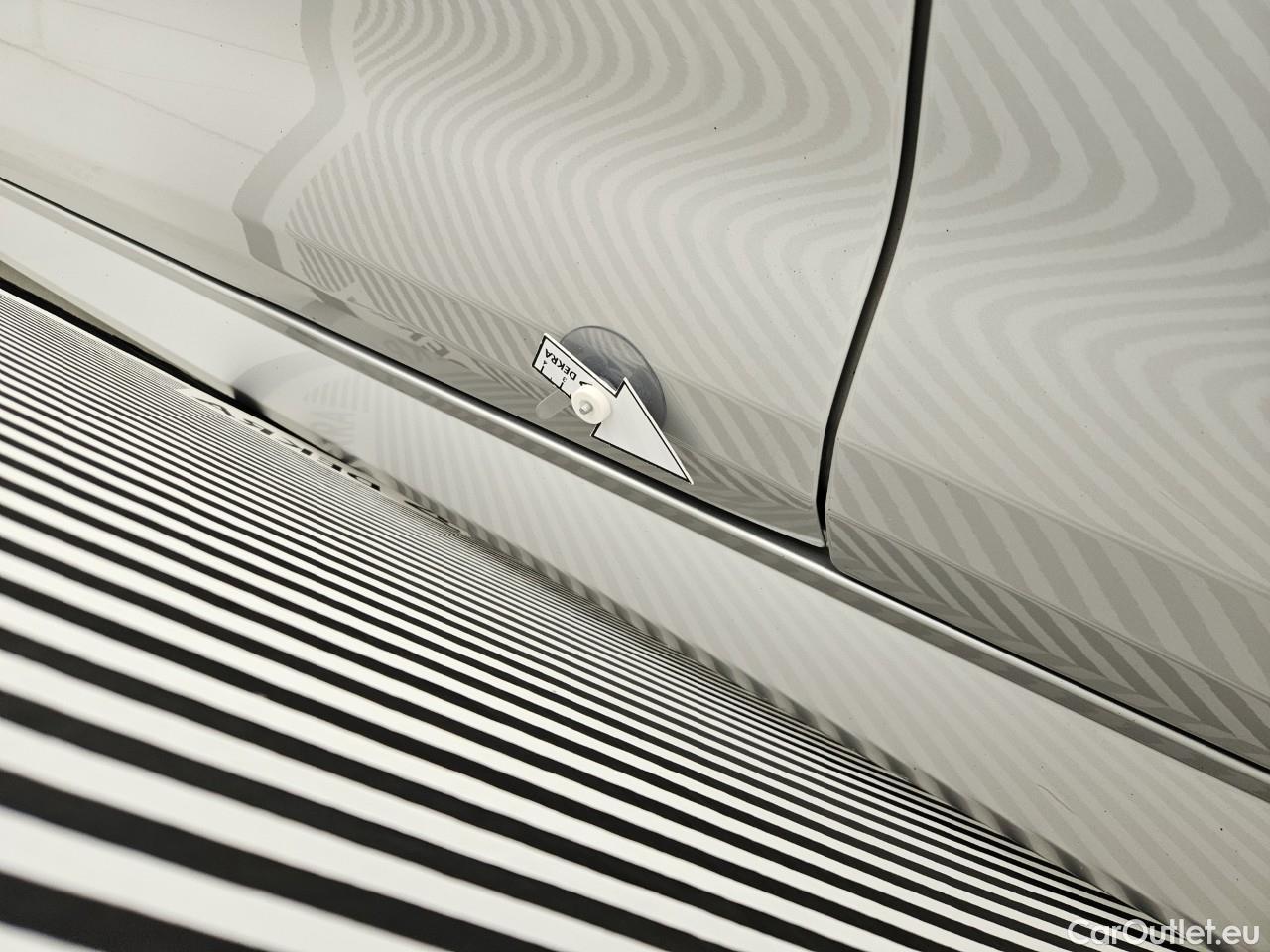  Toyota  Corolla 1.8 Hybrid Eco HSD E-CVT #2