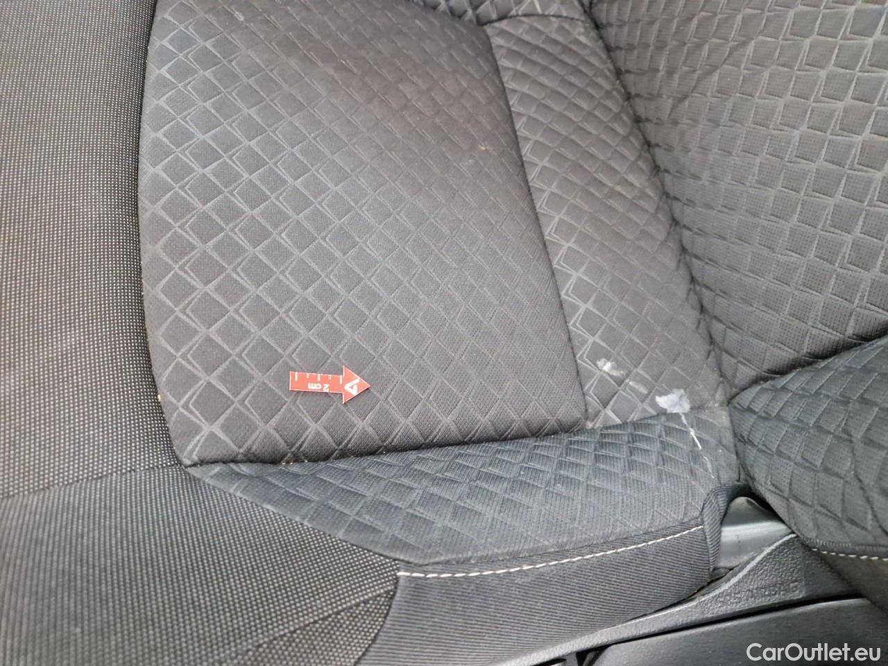  Toyota  C-HR 1.8 HSD C-enter #28