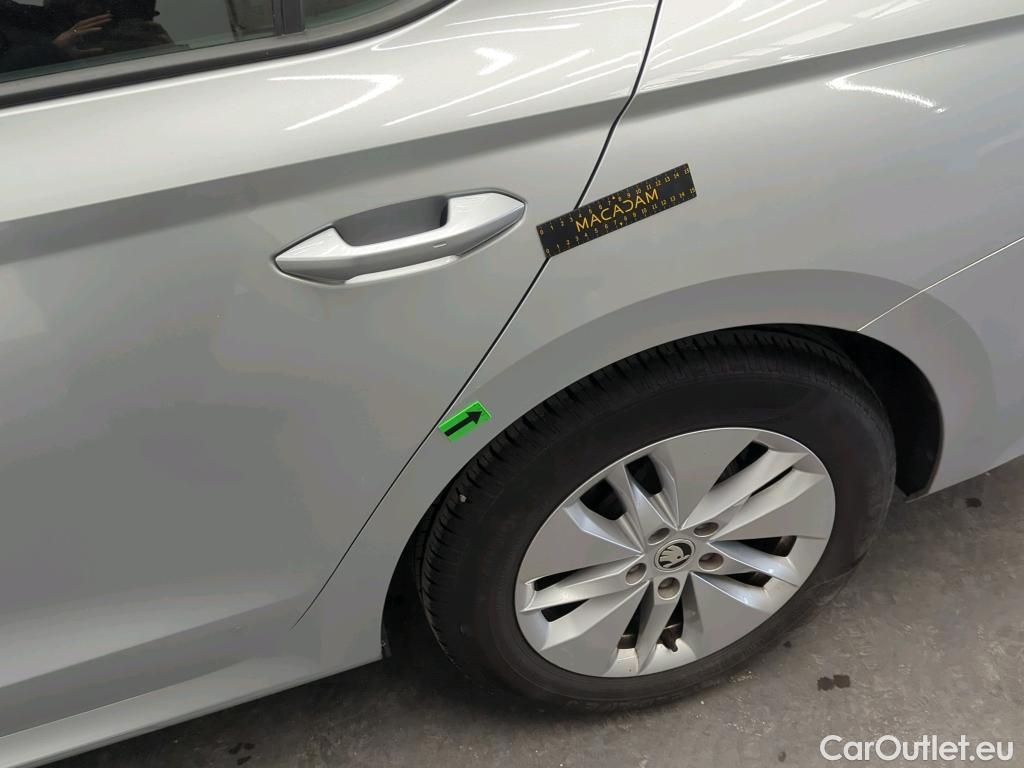  Skoda  Octavia 2.0 TDI 150CP Ambition DSG #9