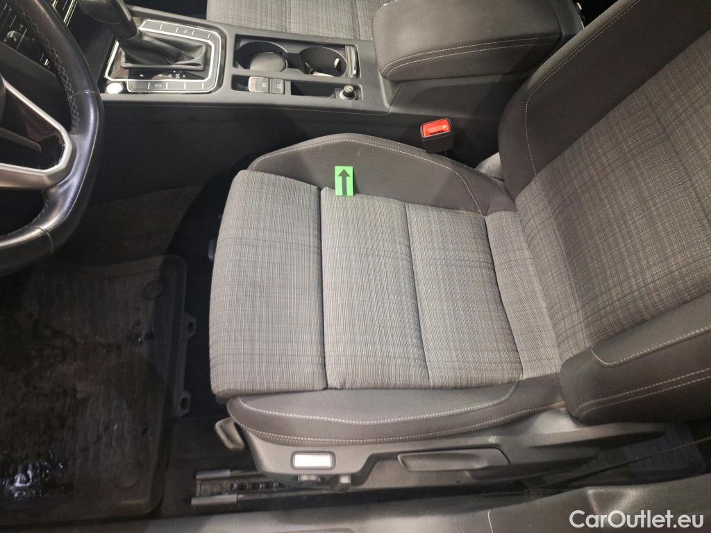  Volkswagen  Passat Var.Comf.1.5 TSI ACT DSG 150 CP #21