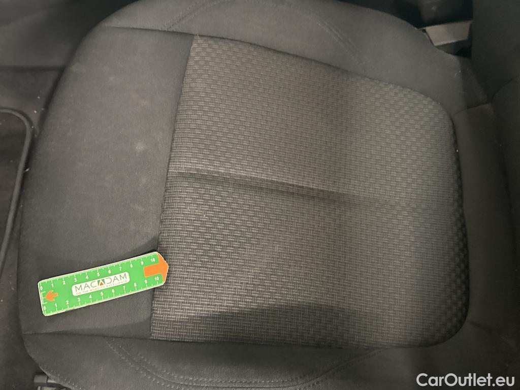  Bmw  Serie 1 BMW Série 1 / 2019 / 5P / Berline 116i DKG7 Business Design #2