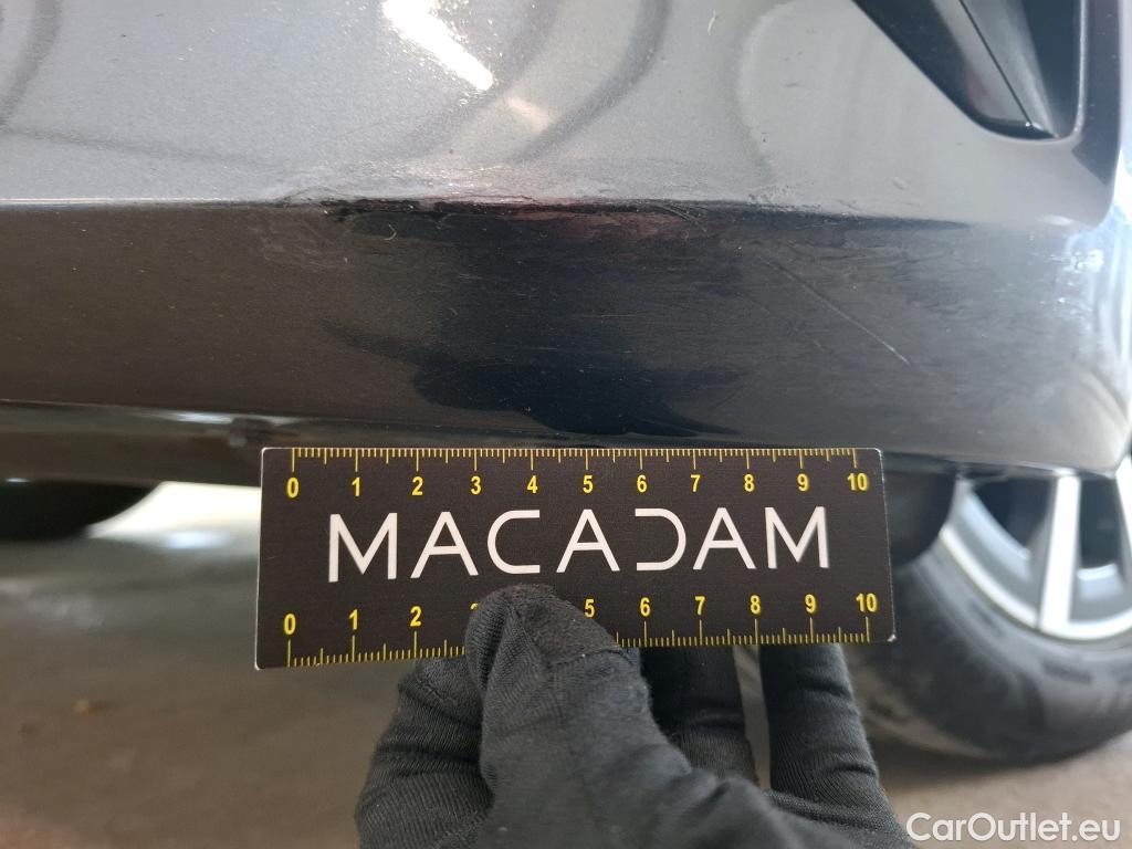  Bmw  Serie 3 BMW Série 3 Berline / 2018 / 4P / Berline 316d 122ch Business Design BVA8 #3