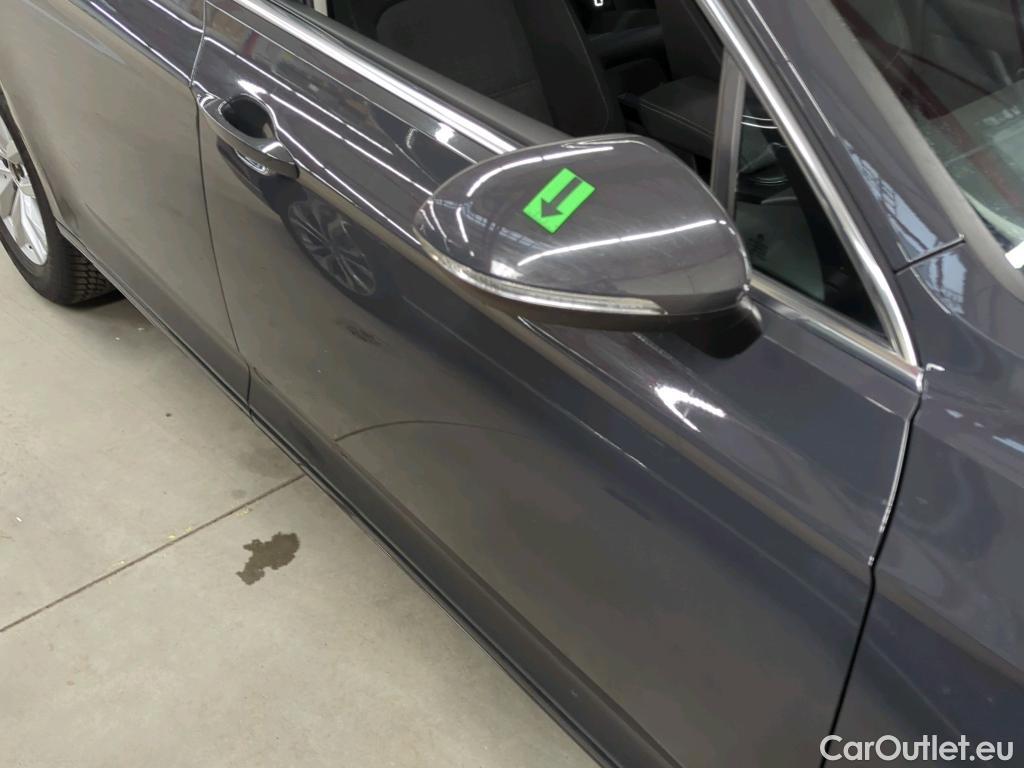  Volkswagen  Passat Comfortline 2.0 TDI DSG 150 CP #27