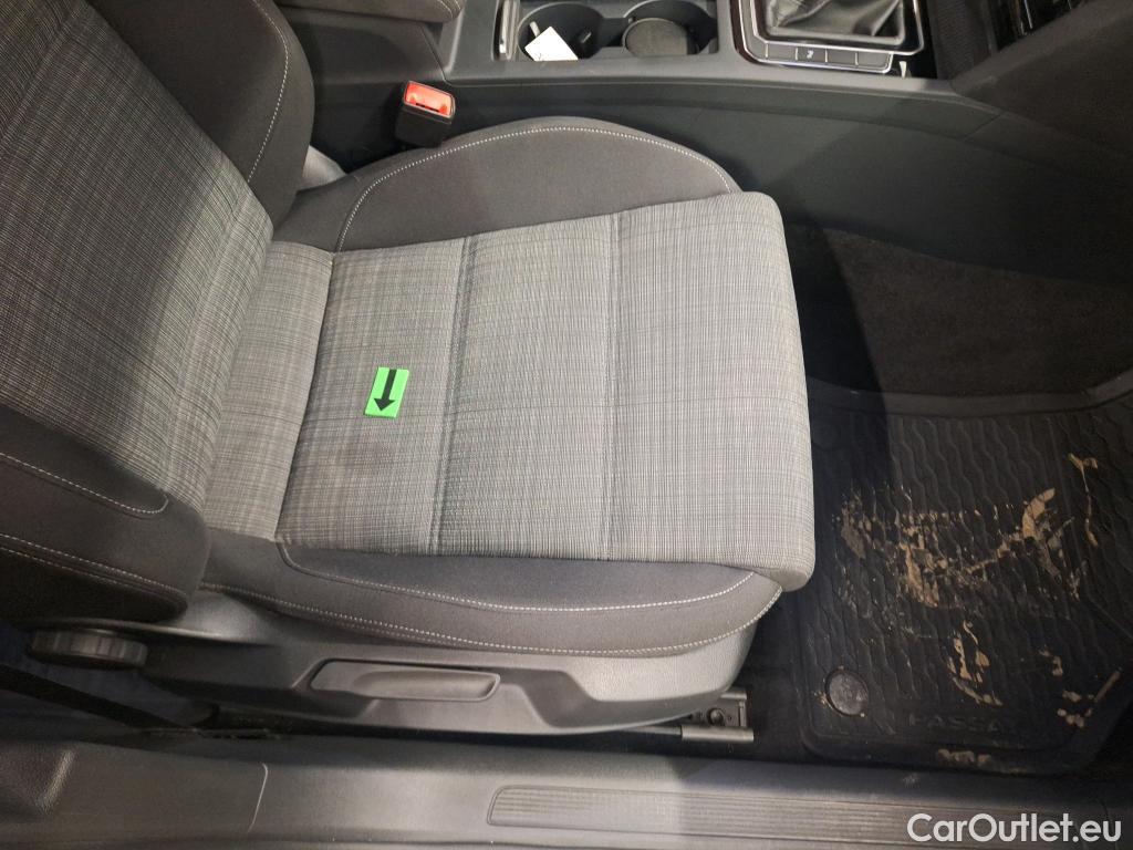  Volkswagen  Passat Var.Comf.1.5 TSI ACT DSG 150 CP #19