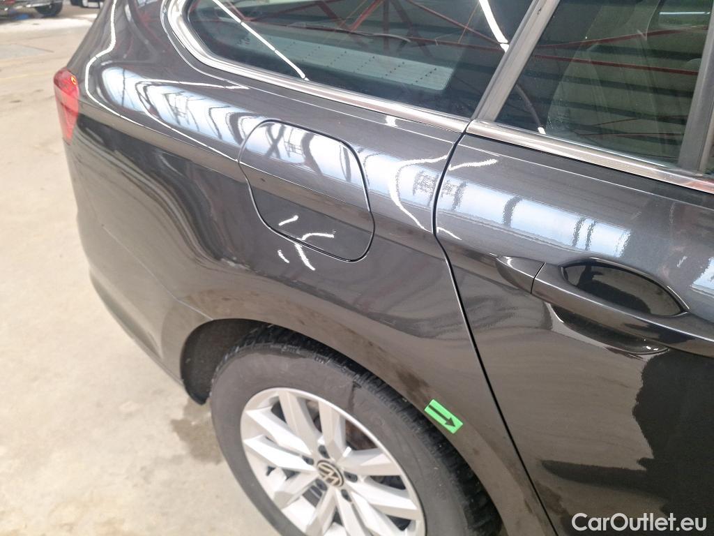  Volkswagen  Passat Var.Comf.1.5 TSI ACT DSG 150 CP #19