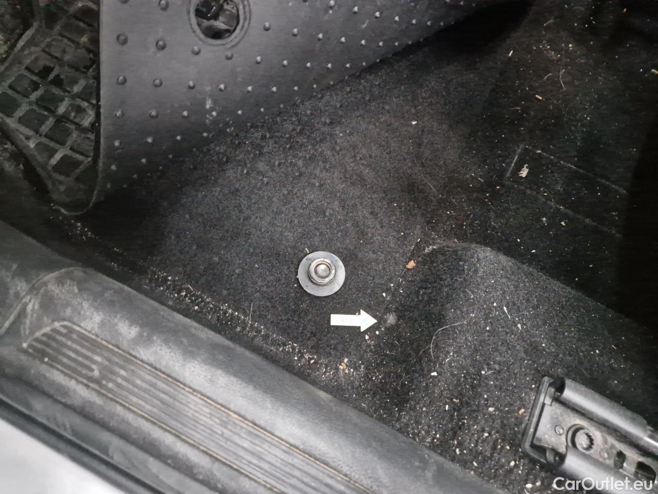  Volkswagen  Polo 1.0 80CP Trendline #32