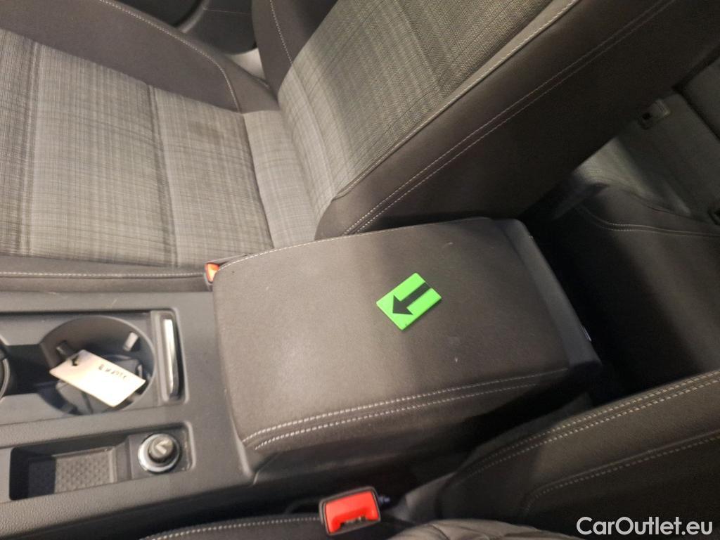  Volkswagen  Passat Var.Comf.1.5 TSI ACT DSG 150 CP #23