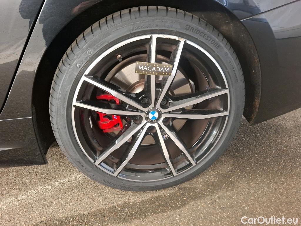  Bmw  Serie 3 BMW Série 3 Berline / 2022 / 4P / Berline 320d 190ch M Sport BVA8 #19