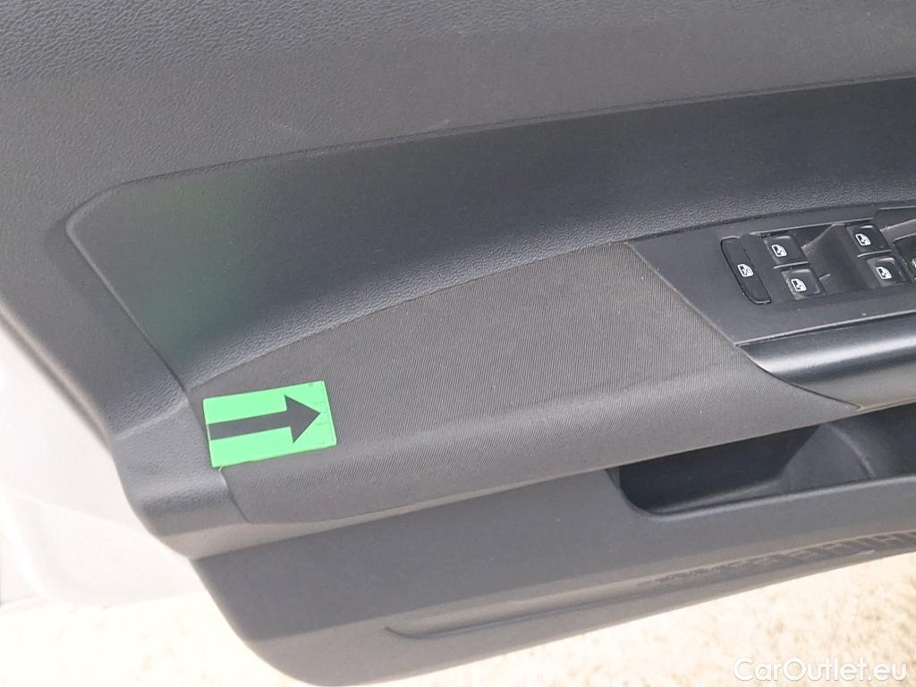  Volkswagen  Polo 1.0 80CP Trendline #10