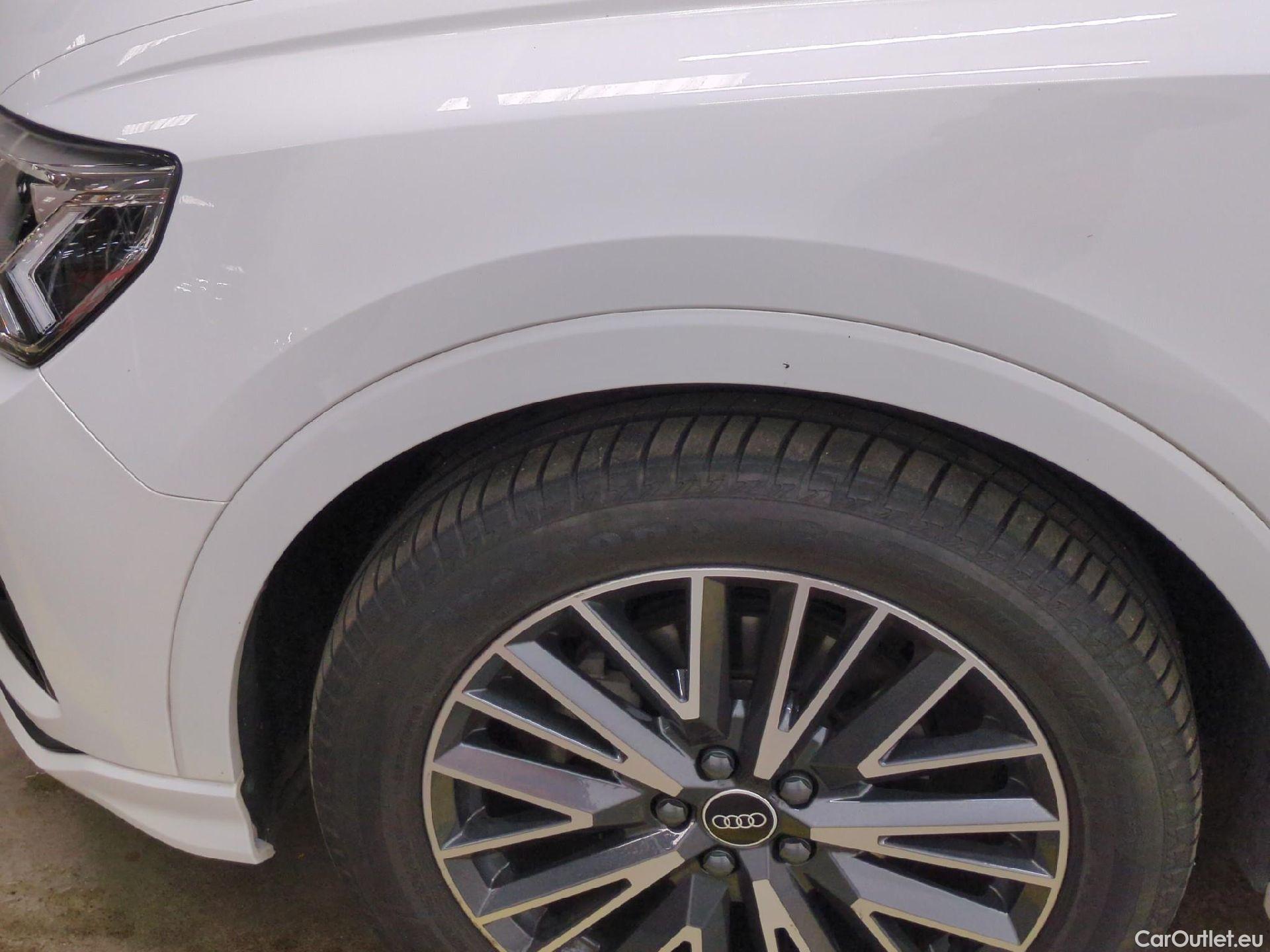  Audi  Q3  35 TDI Design luxe 2.0 TDI 150CV BVA7 E6d #13