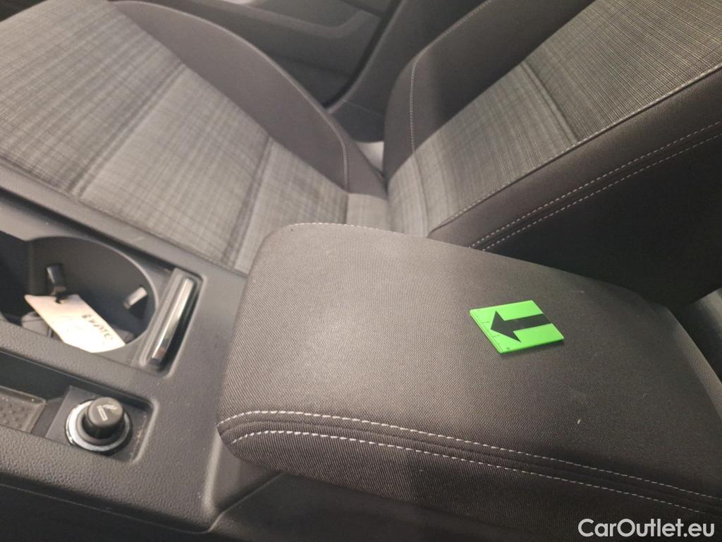  Volkswagen  Passat Var.Comf.1.5 TSI ACT DSG 150 CP #24